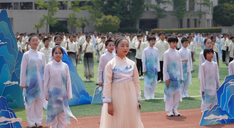 庆“六一”　洋河新区实验小学校园艺术节艺彩竞放