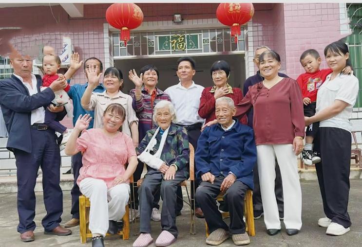 长沙：一生一世一双人具象化了