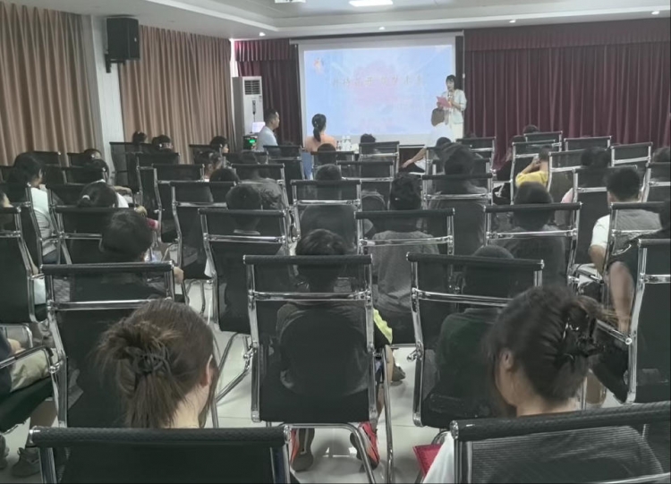 井头街道爱心暑托班欢乐启航