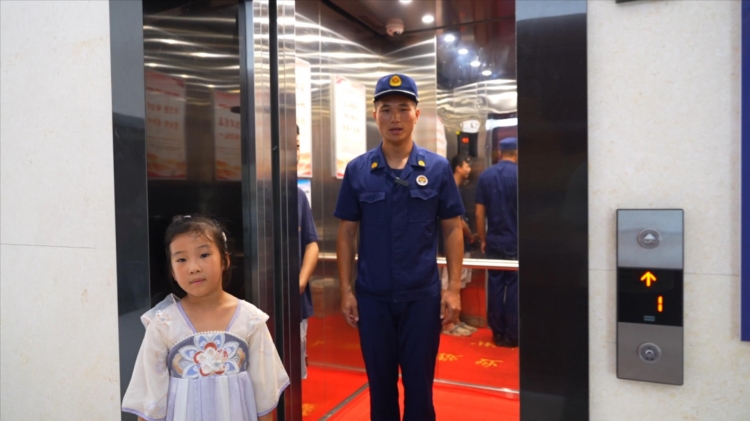 关注暑期安全（7）| 当心这些“吃人”场所 防范儿童被卡被夹