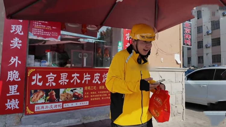 太贴心了！骑手驿站连洗澡都安排得明明白白