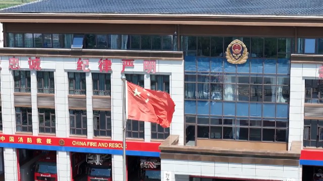 水上砺剑！湖滨新区消防救援大队实战训练筑牢安全防线