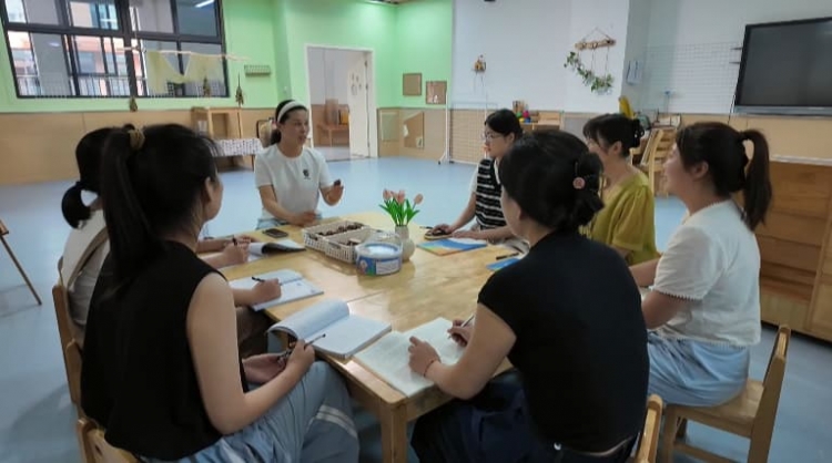 迎接新学期 | 配送教材清理教室 校园静待学子归！