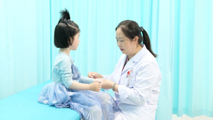 中医适宜技术 | 小儿推拿：指尖上的健康守护