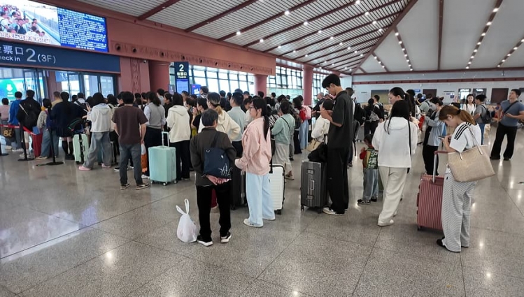 关注出行：“返程潮”来袭 多措并举保畅通