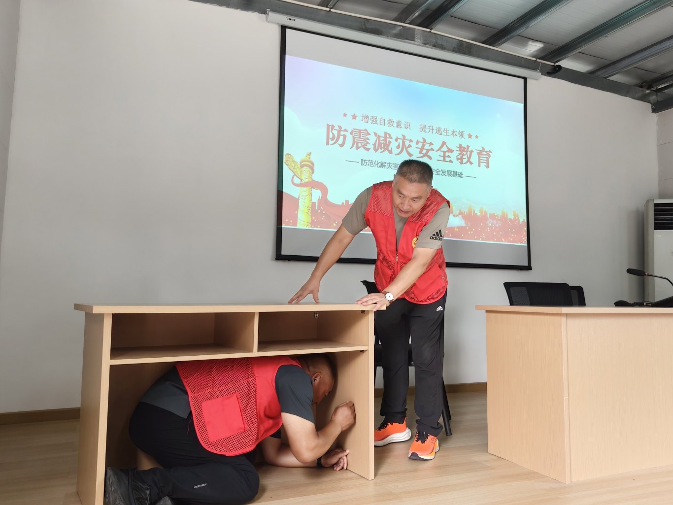 微信图片_20250729172718.jpg